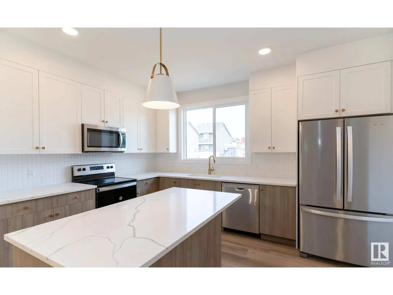 House for rent: 6134 Carr Rd Nw, Edmonton, Alberta T5E 6Y3