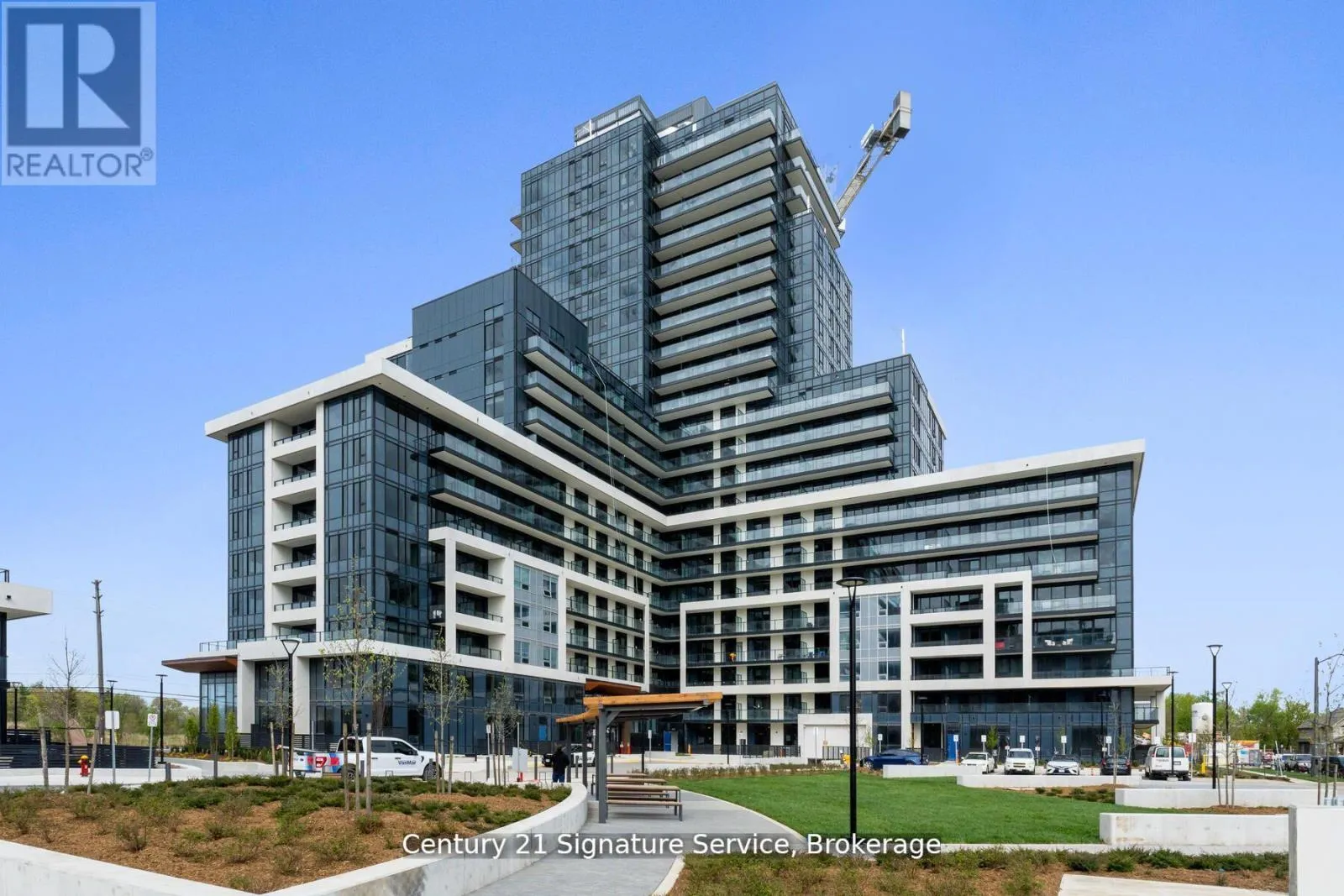 Apartment for rent: 614 - 3220 William Coltson Avenue, Oakville, Ontario L6H 7W6