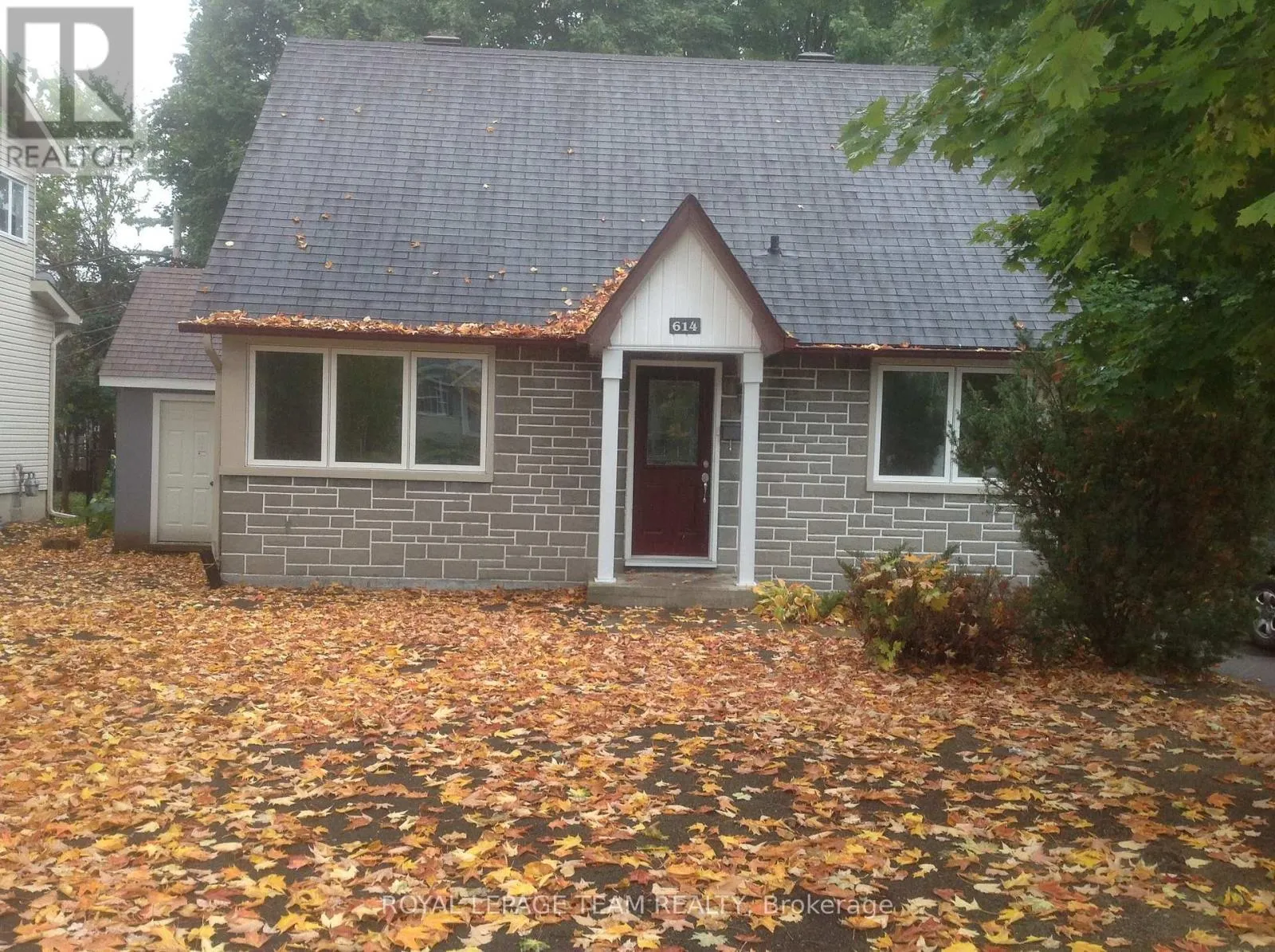 House for rent: 614 Churchill Avenue, Ottawa, Ontario K1Z 5E8