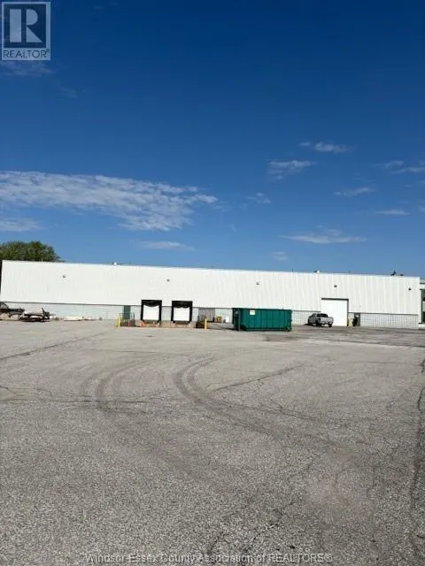 Warehouse for rent: 6144 Morton Industrial Drive, LaSalle, Ontario N9J 3W3