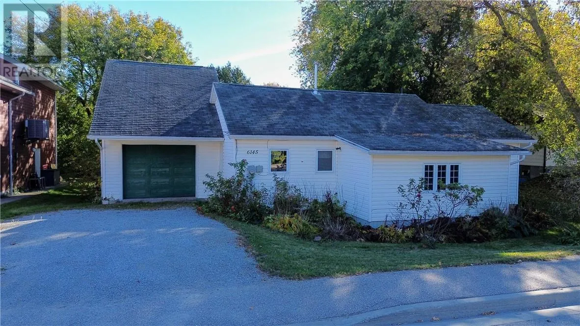 House for rent: 6145 King Street, Mindemoya, Manitoulin Island, Ontario P0P 1S0