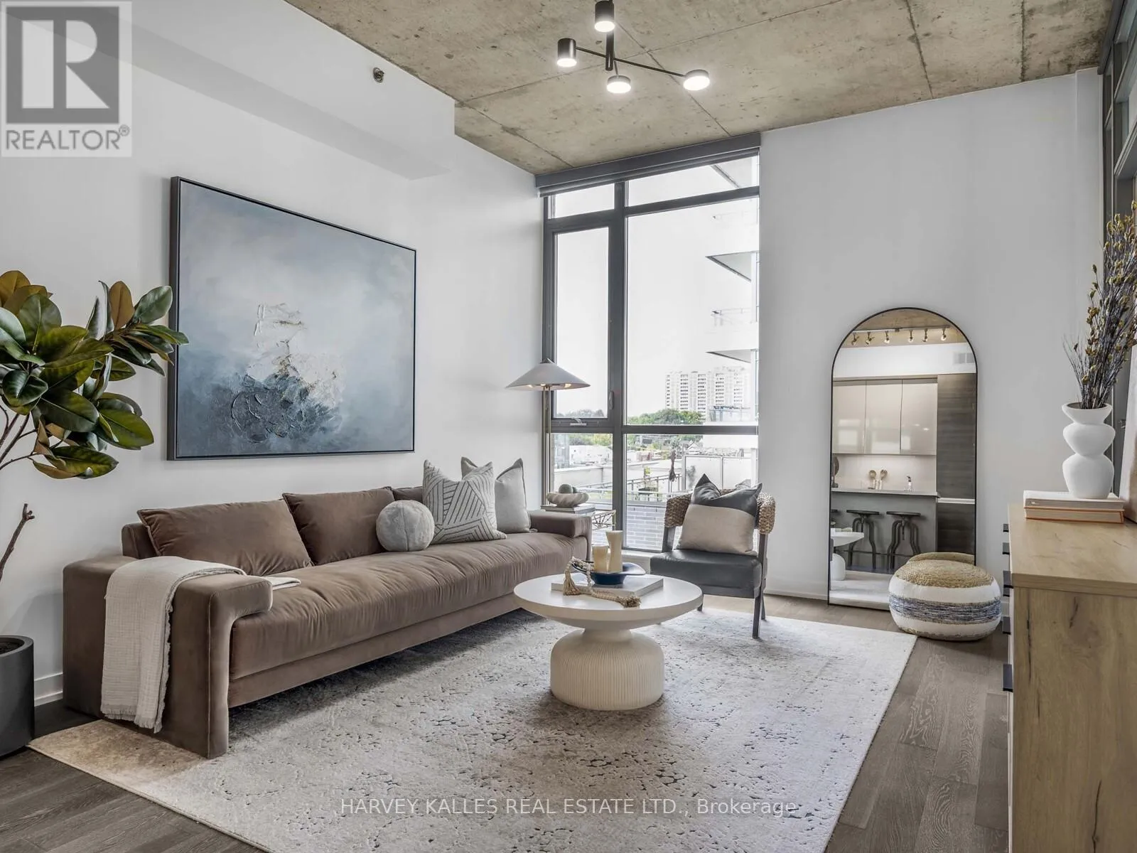 Apartment for rent: 615 - 8 Gladstone Avenue, Toronto, Ontario M6J 3K6