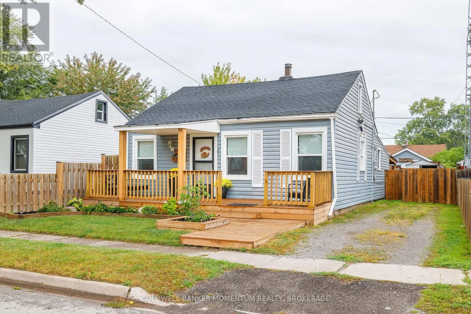 House for rent: 6151 Cadham Street, Niagara Falls, Ontario L2G 3A3