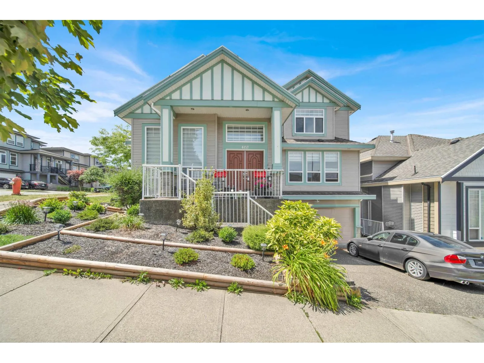 House for rent: 6157 146 Street, Surrey, British Columbia V3T 3A1