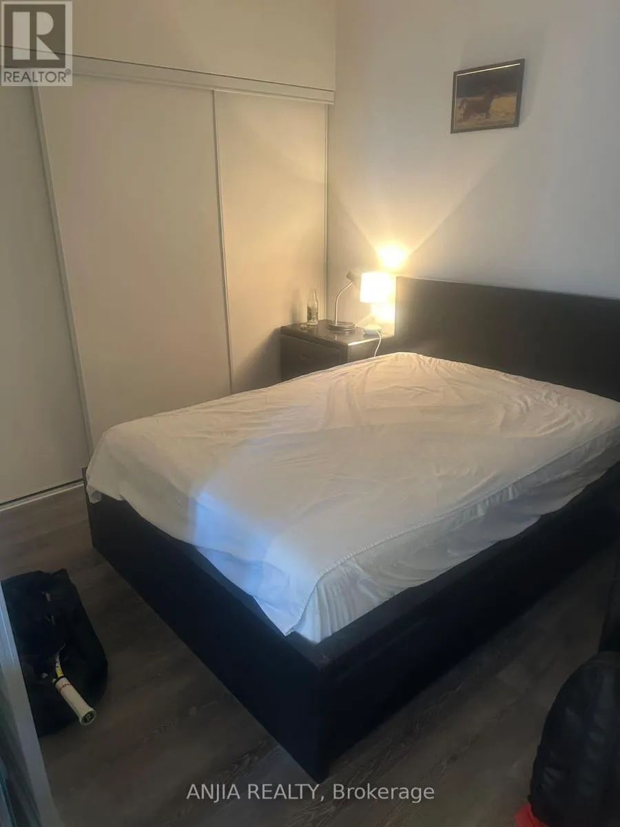 Apartment for rent: 616 - 117 Broadway Avenue, Toronto, Ontario M4P 1V3