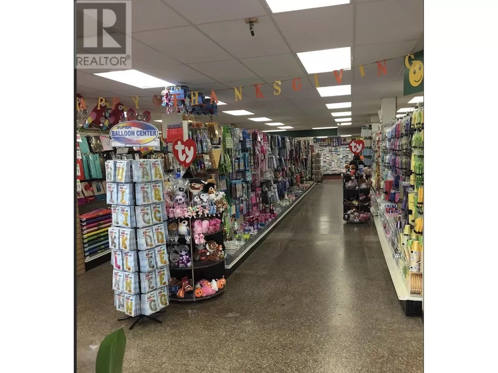 616 Confidential Avenue, New Westminster, British Columbia V0V 0V0