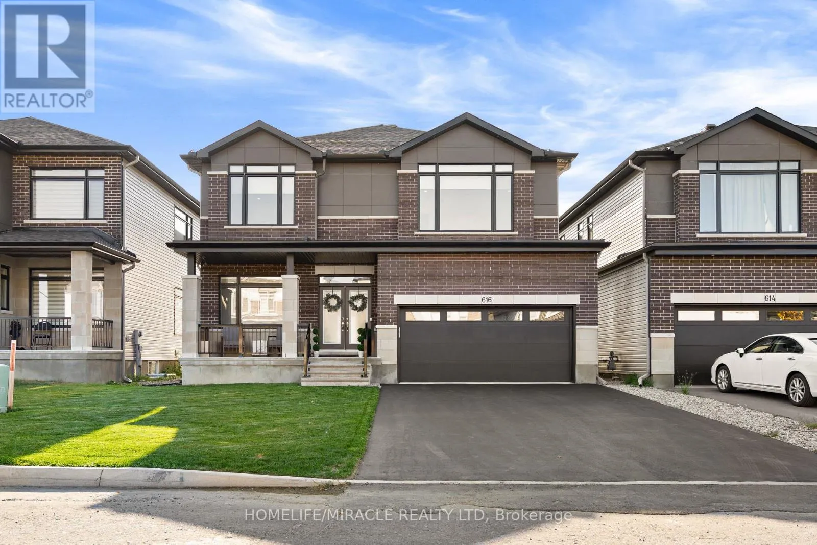 House for rent: 616 Kenabeek Terrace E, Ottawa, Ontario K4M 0M2