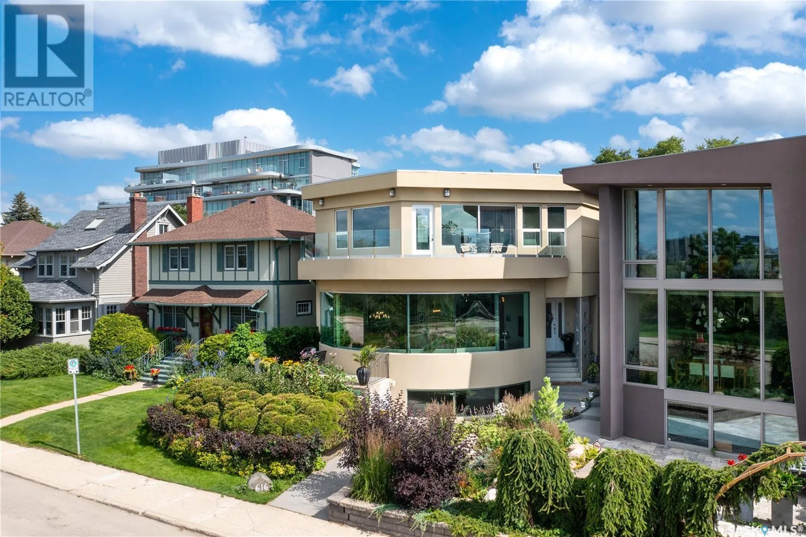 House for rent: 616 Saskatchewan Crescent E, Saskatoon, Saskatchewan S7N 0K9