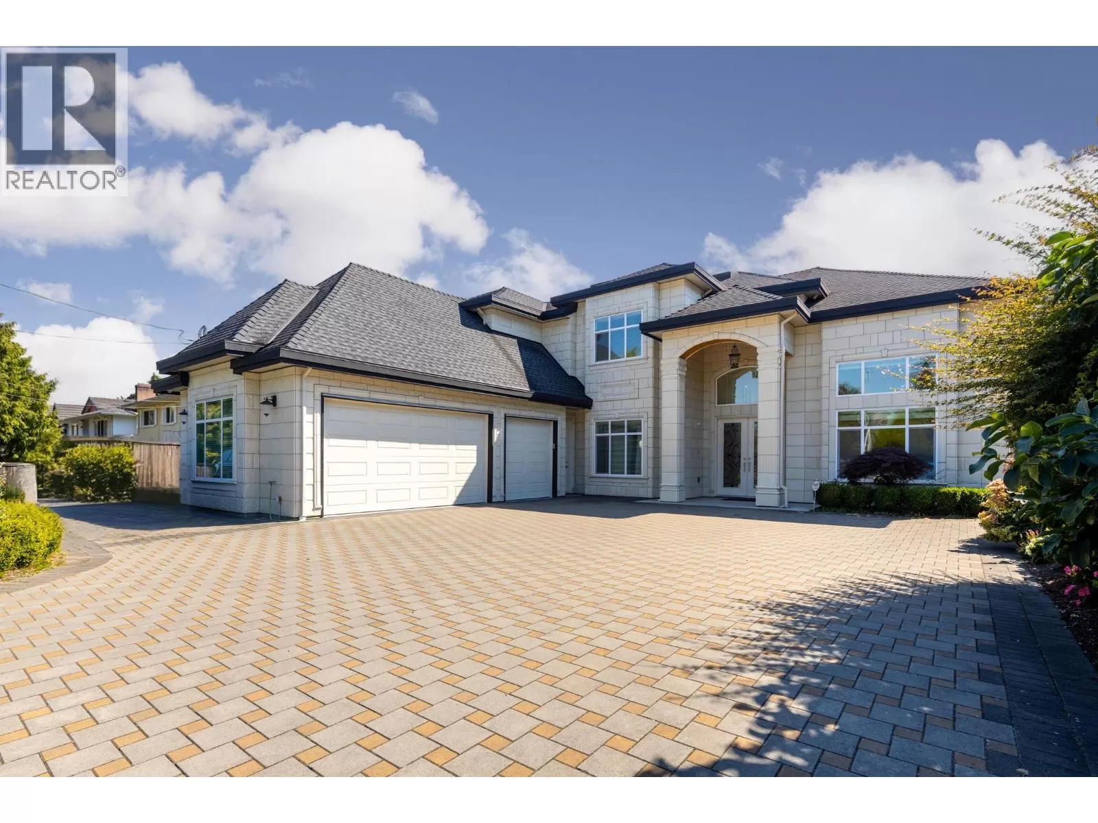 House for rent: 6160 Granville Avenue, Richmond, British Columbia V7C 1G1