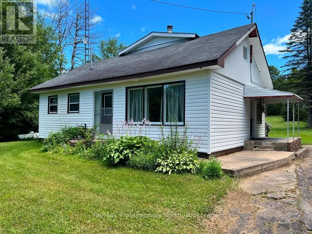 House for rent: 6189 Loop Road, Highlands East, Ontario K0L 2A0