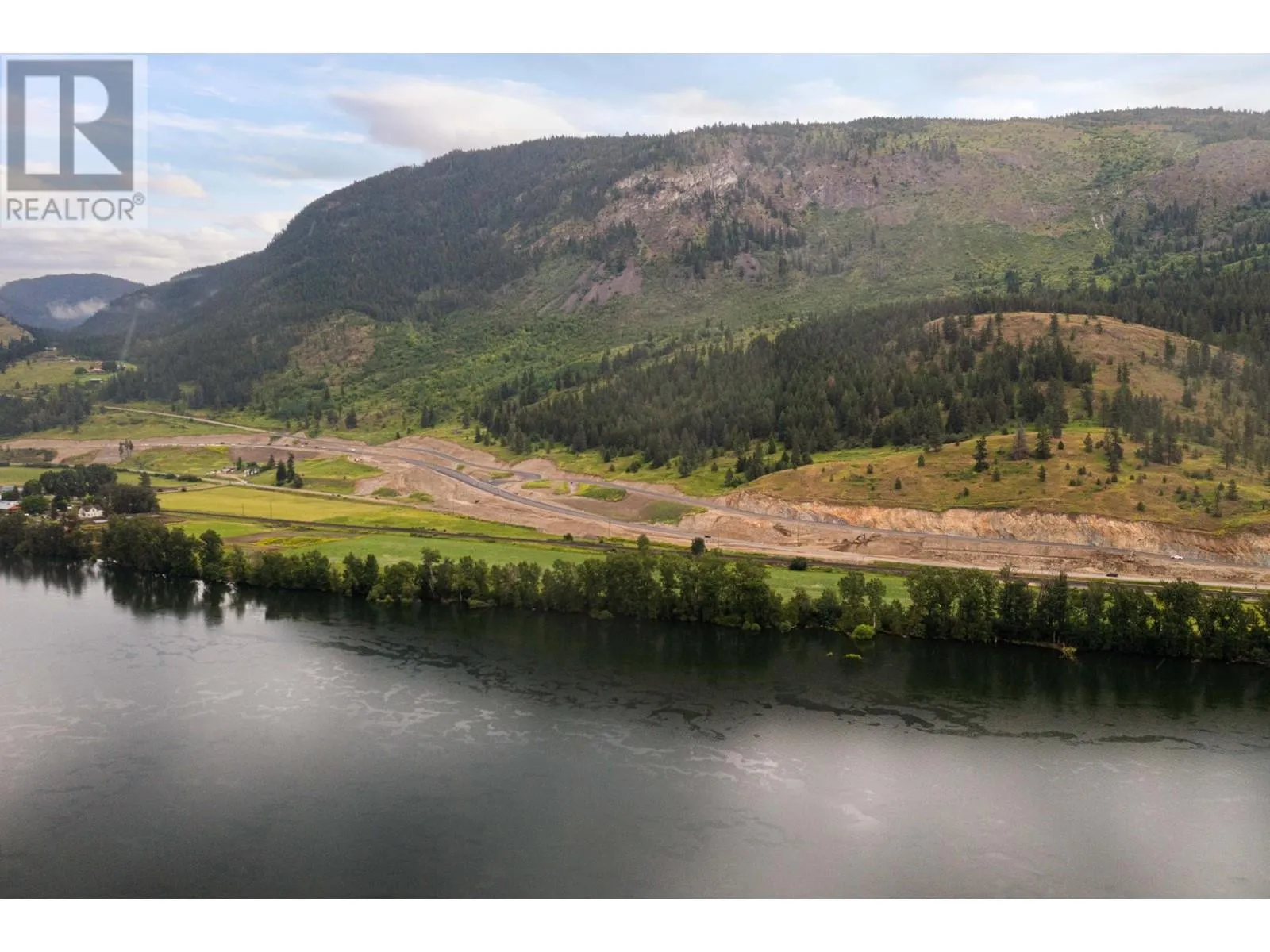 Other for rent: 6189 Trans Canada Highway, Chase, British Columbia V0E 1M1