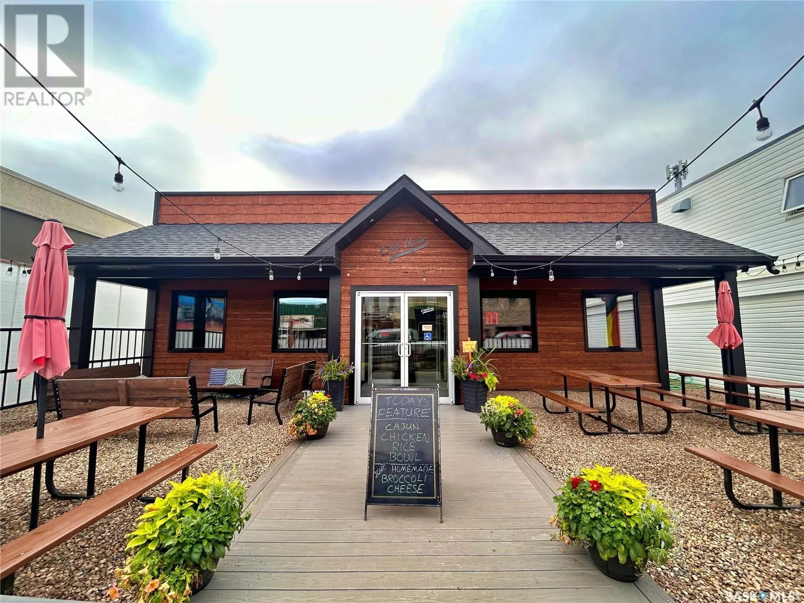 Retail for rent: 619 Main Street, Moosomin, Saskatchewan S0G 3N0