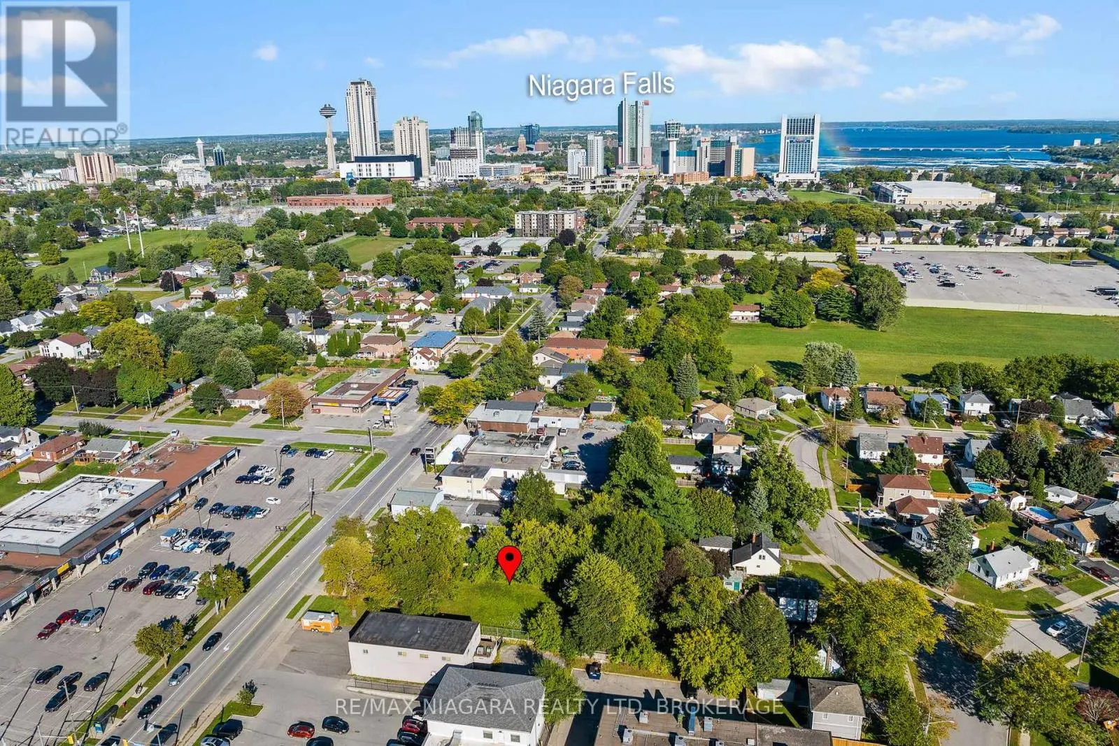 6192 Dunn Street, Niagara Falls, Ontario L2G 2P1