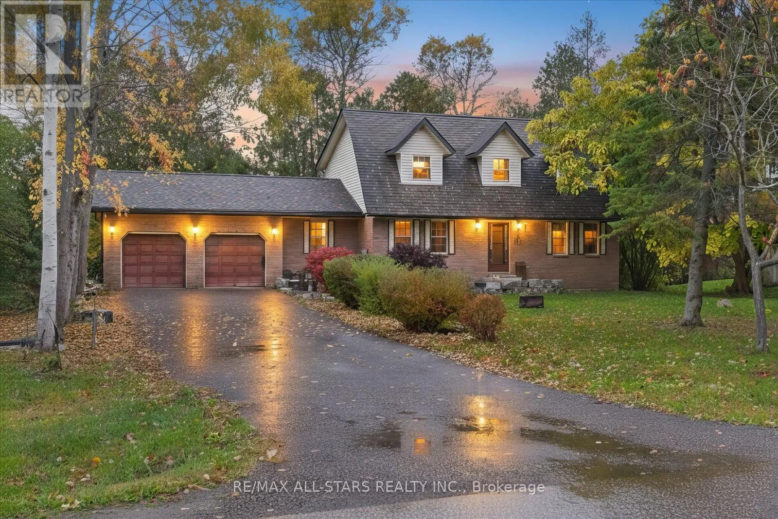 House for rent: 62 Evelyn Avenue, Georgina, Ontario L4P 3C8