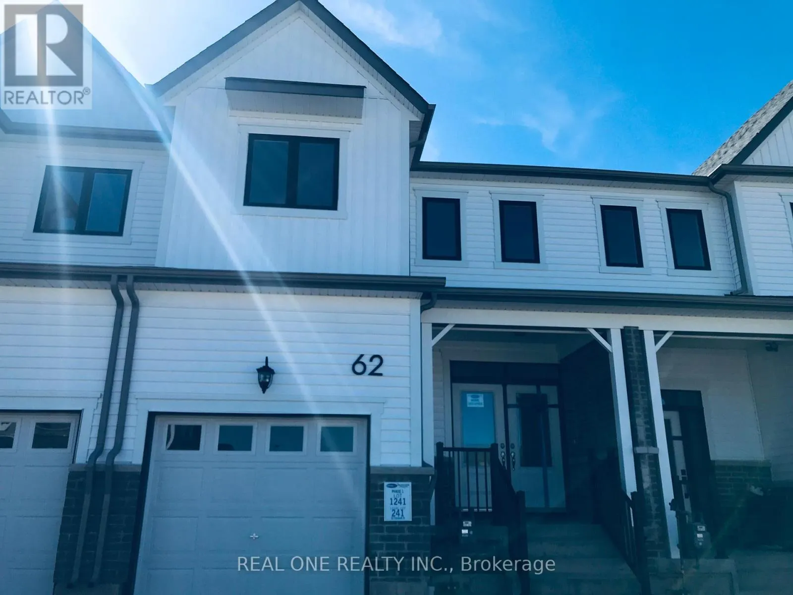 Row / Townhouse for rent: 62 Forestwalk Street, Kitchener, Ontario N2R 0S3