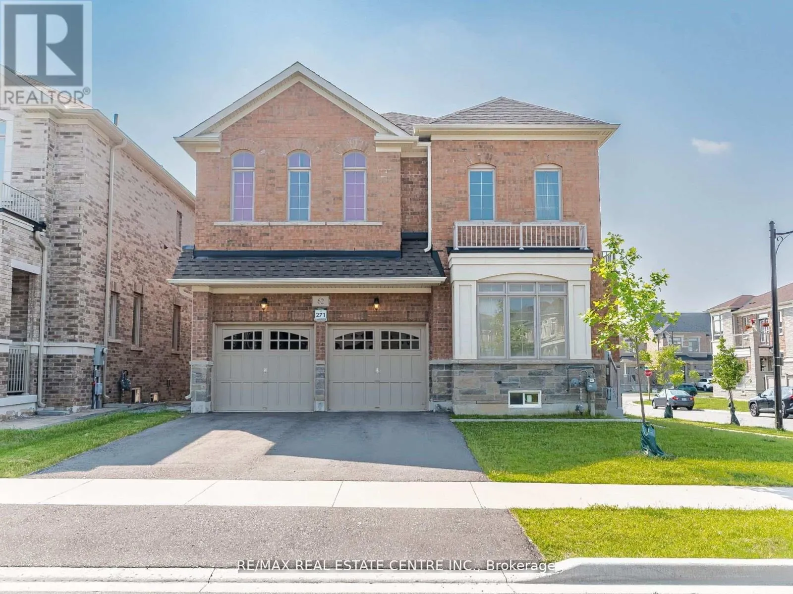 House for rent: 62 Granite Ridge Trail, Hamilton, Ontario L8B 1Y6