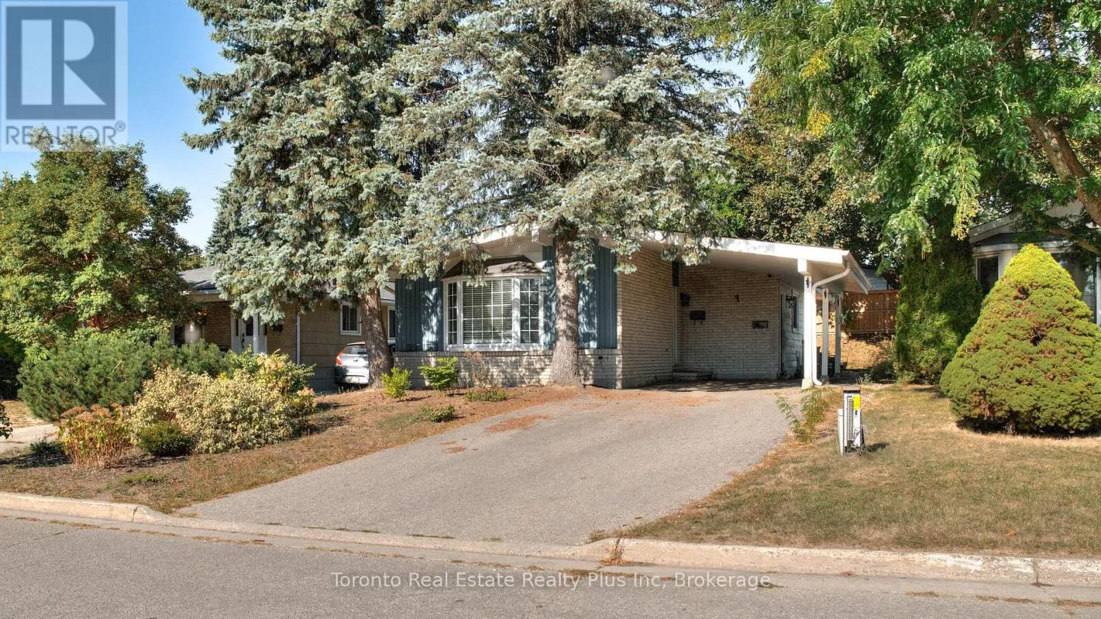 House for rent: 62 Greendale Crescent, Kitchener, Ontario N2A 2R6