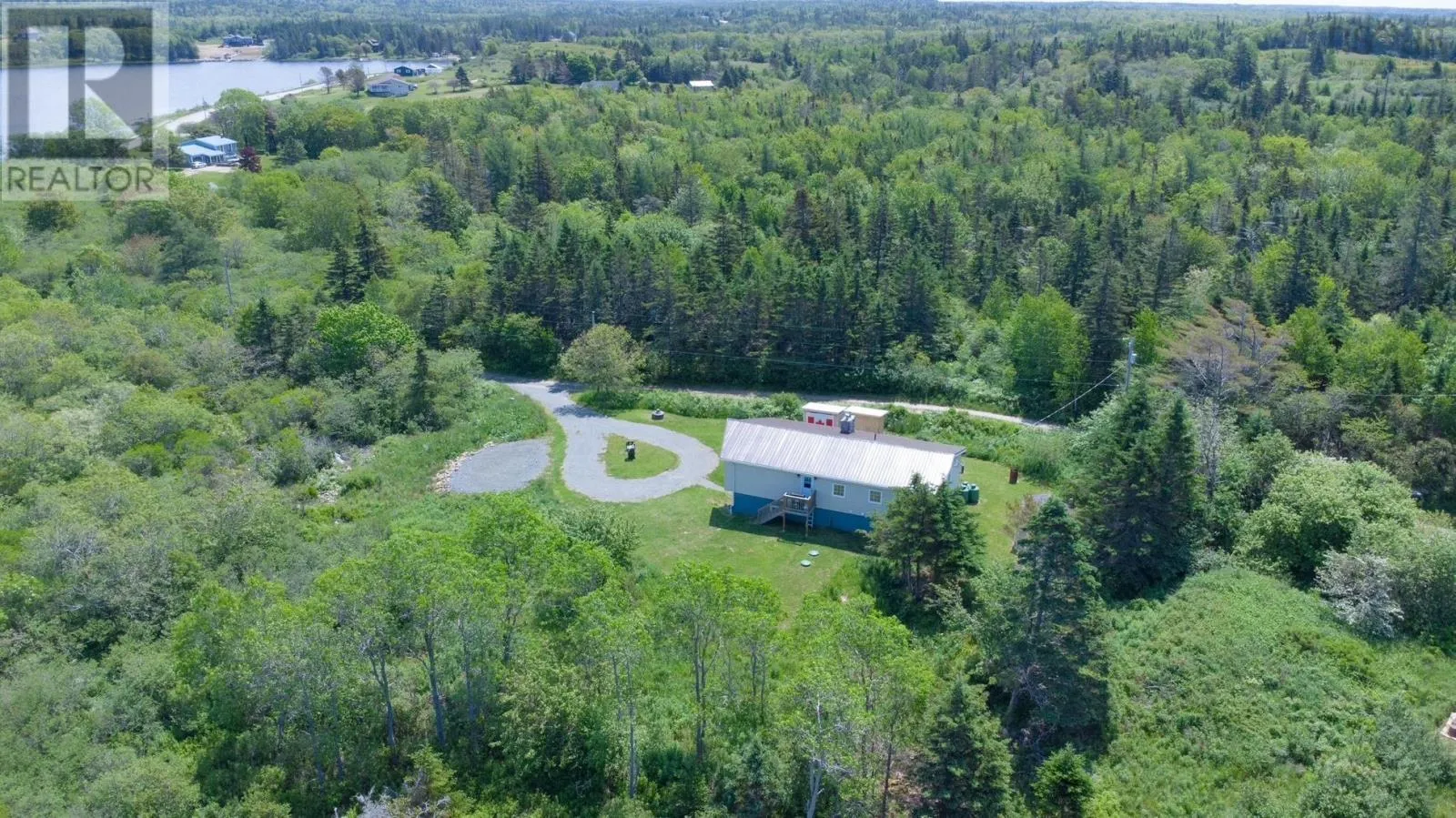 House for rent: 62 Lake Doucette Road, Lake Doucette, Nova Scotia B0W 2Y0