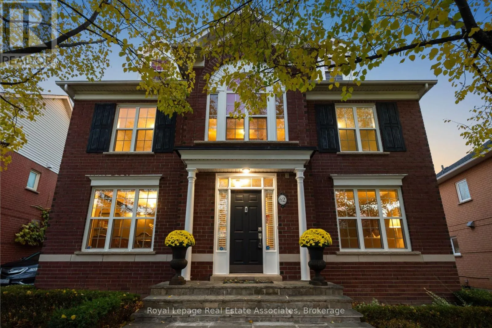 House for rent: 62 Pike Road, Oakville, Ontario L6H 6C3