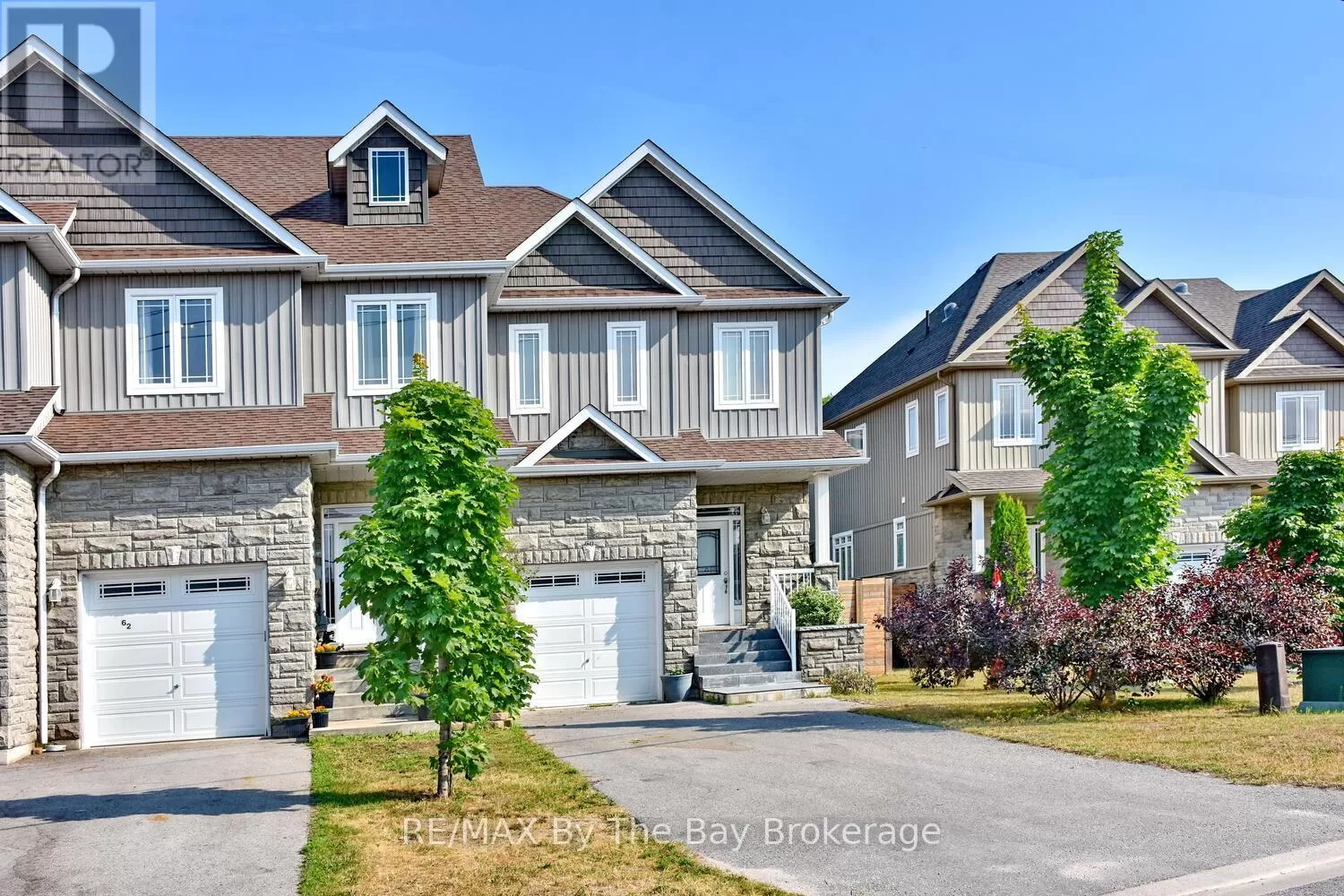 Row / Townhouse for rent: 62 Puccini Drive, Wasaga Beach, Ontario L9Z 1Z4