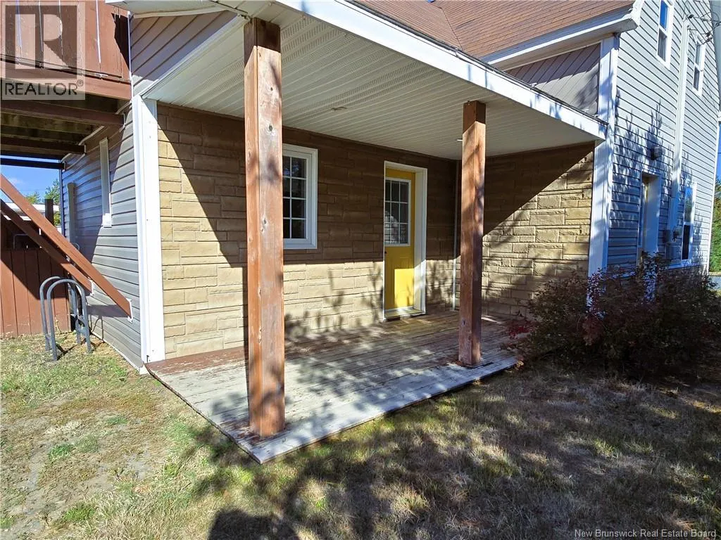 House for rent: 62 Rue Sylvain, Haut-Sheila, New Brunswick E1X 3R7