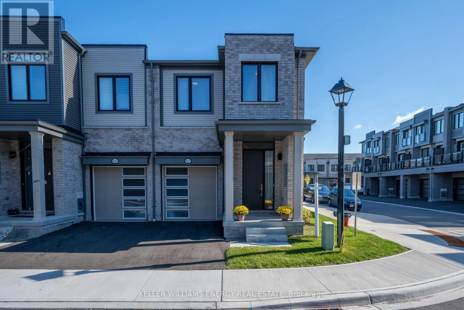 Row / Townhouse for rent: 62 Sorbara Way, Whitby, Ontario L1M 0M4