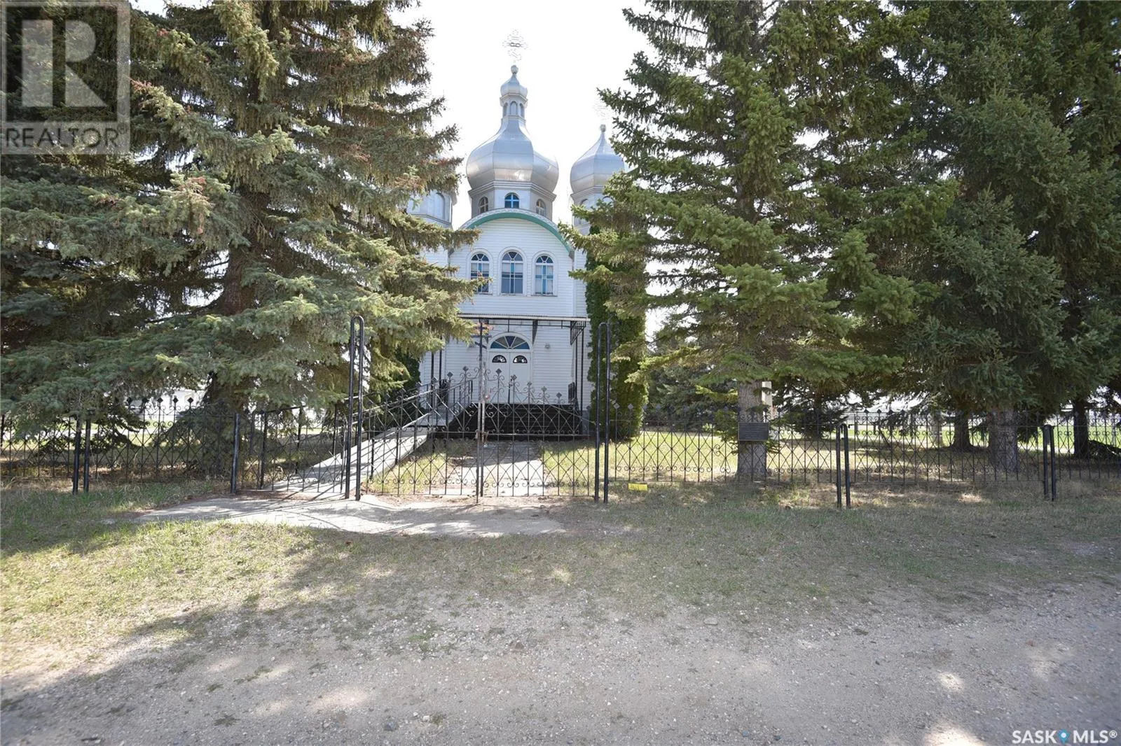 620 10th Avenue W, Nipawin, Saskatchewan S0E 1E0