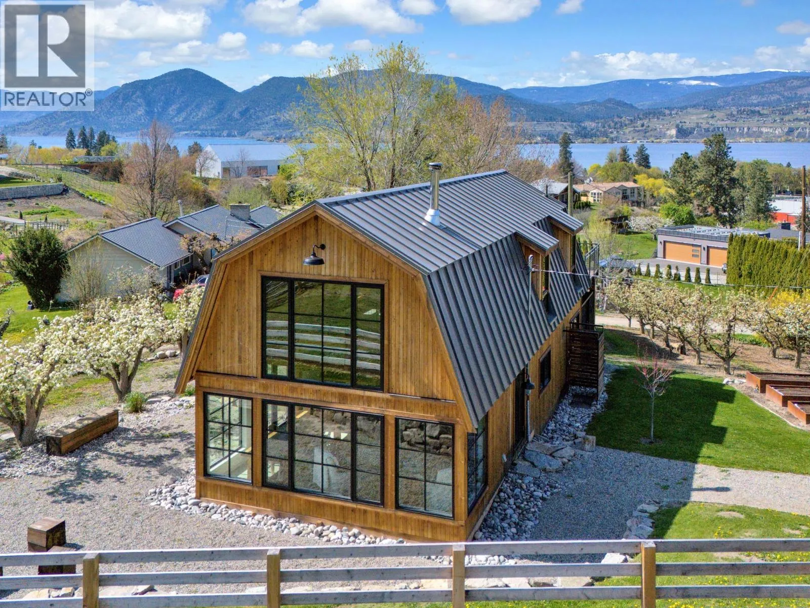 Other for rent: 620 Boothe Road, Naramata, British Columbia V0H 1N1