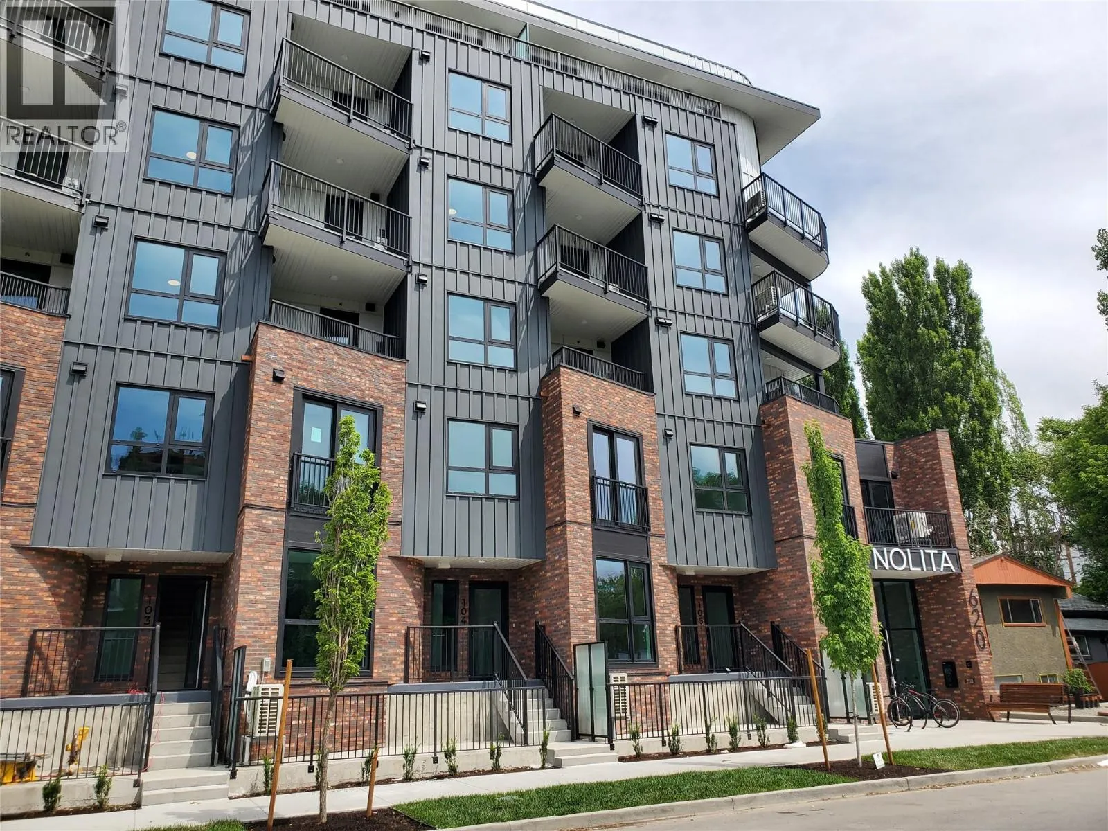 Apartment for rent: 620 Coronation Avenue Unit# 211, Kelowna, British Columbia V1Y 7A1