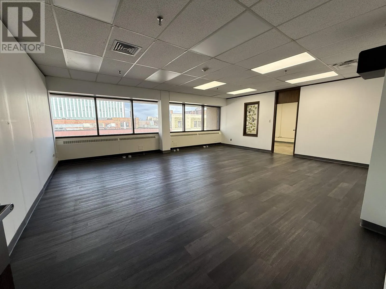 620 Victoria Ave E, Thunder Bay, Ontario P7C 1A9