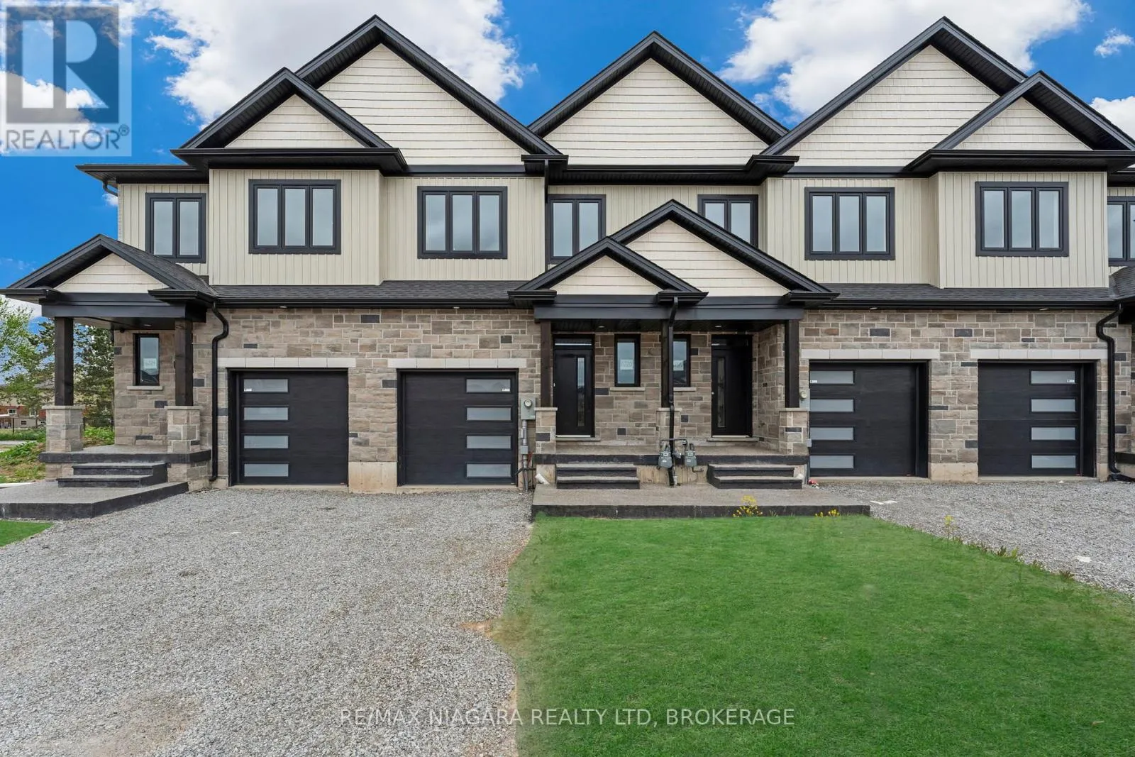 Row / Townhouse for rent: 6204 Curlin Crescent, Niagara Falls, Ontario L2H 0B8