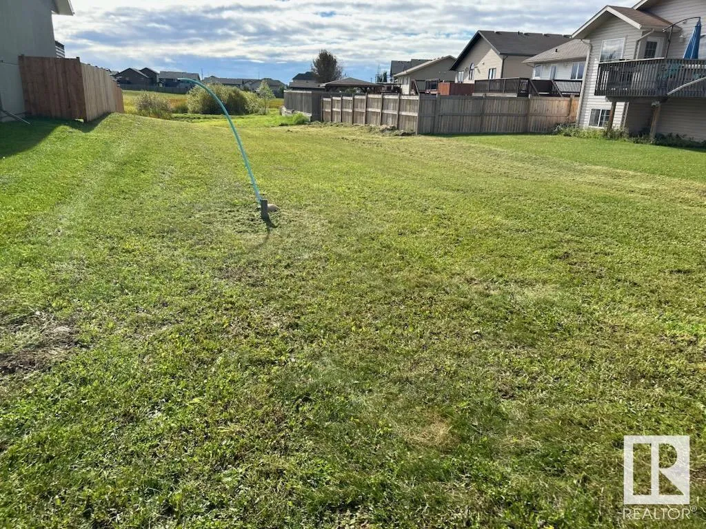 No Building for rent: 6209 45 St, Cold Lake, Alberta T9M 2B5