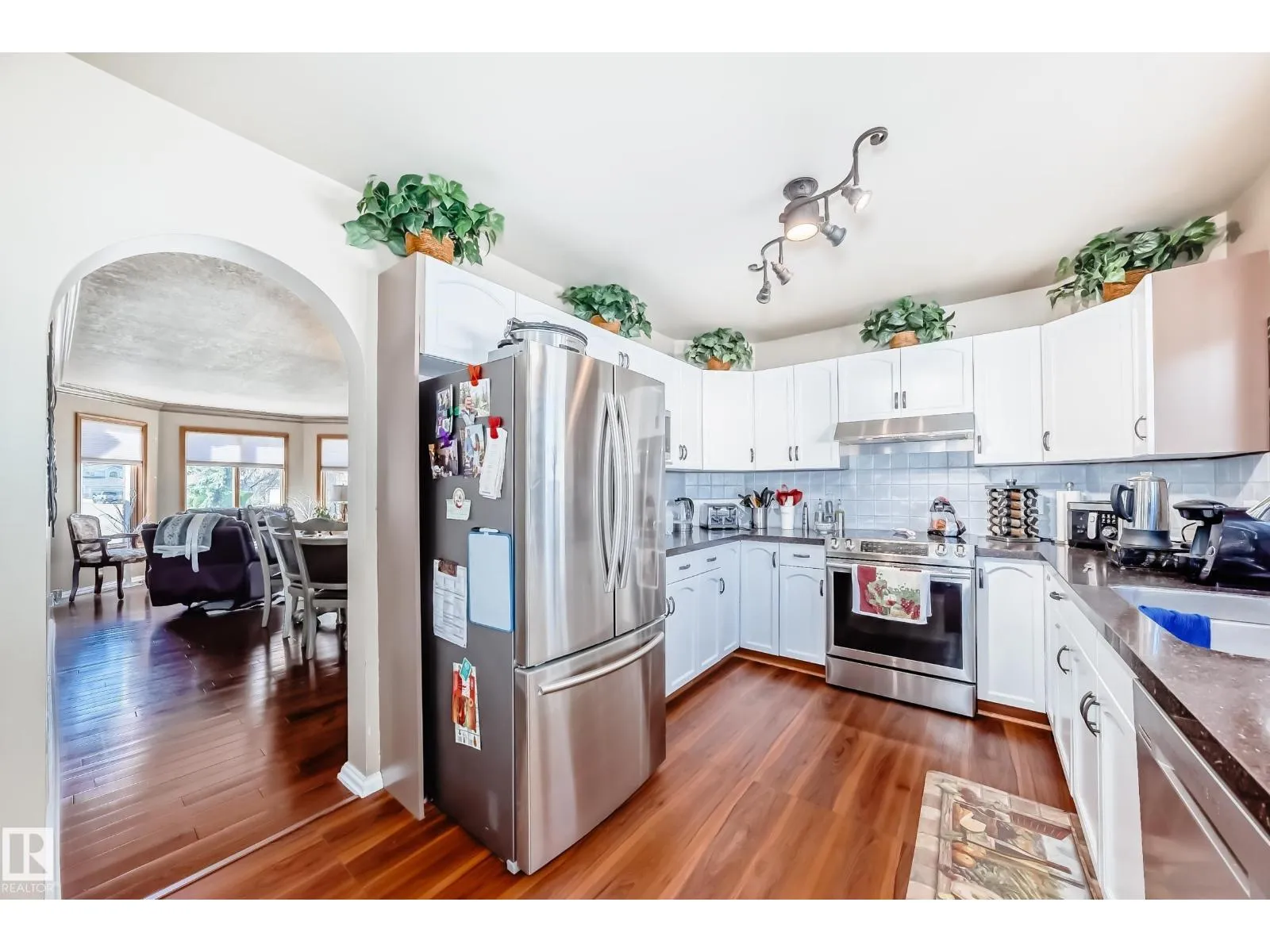 House for rent: 6210 152c Av Nw, Edmonton, Alberta T5A 4W6