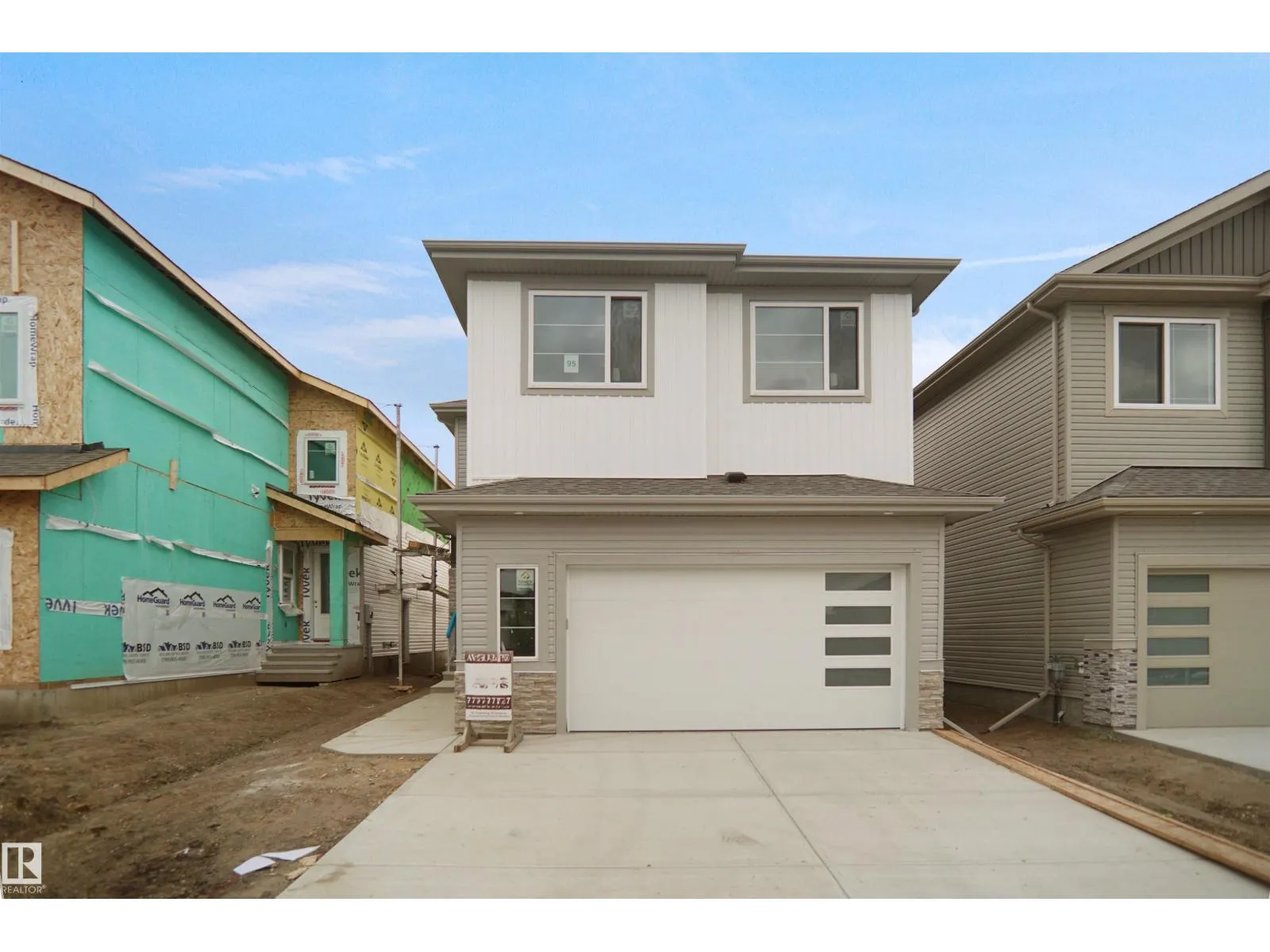 House for rent: 6224 29 Ave Sw Sw, Edmonton, Alberta T6X 3J2