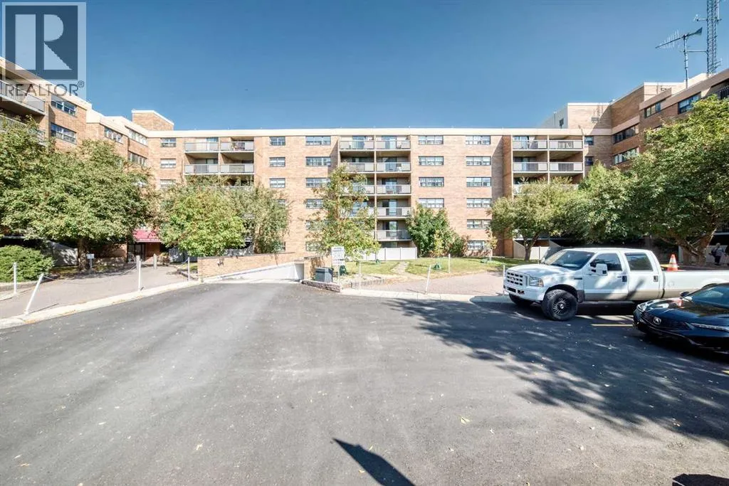 Apartment for rent: 623, 30 Mchugh Court Ne, Calgary, Alberta T2E 7X3