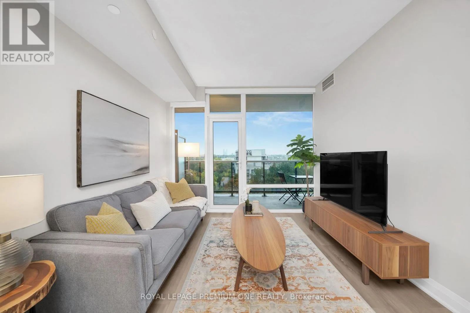 Apartment for rent: 623 - 4800 Highway 7 Road, Vaughan, Ontario L4L 1H8