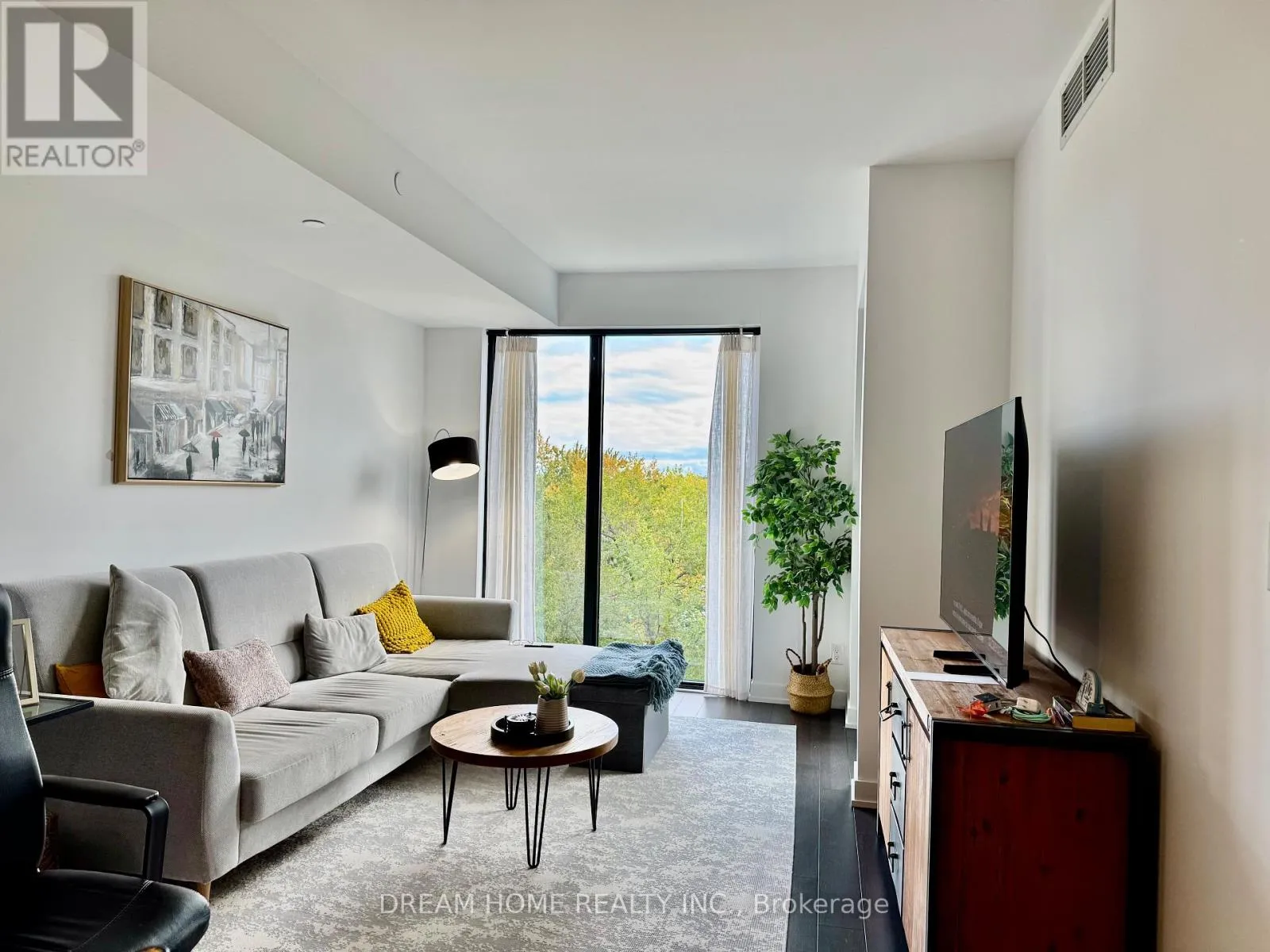 Apartment for rent: 627 - 2799 Kingston Road, Toronto, Ontario M1M 1N1