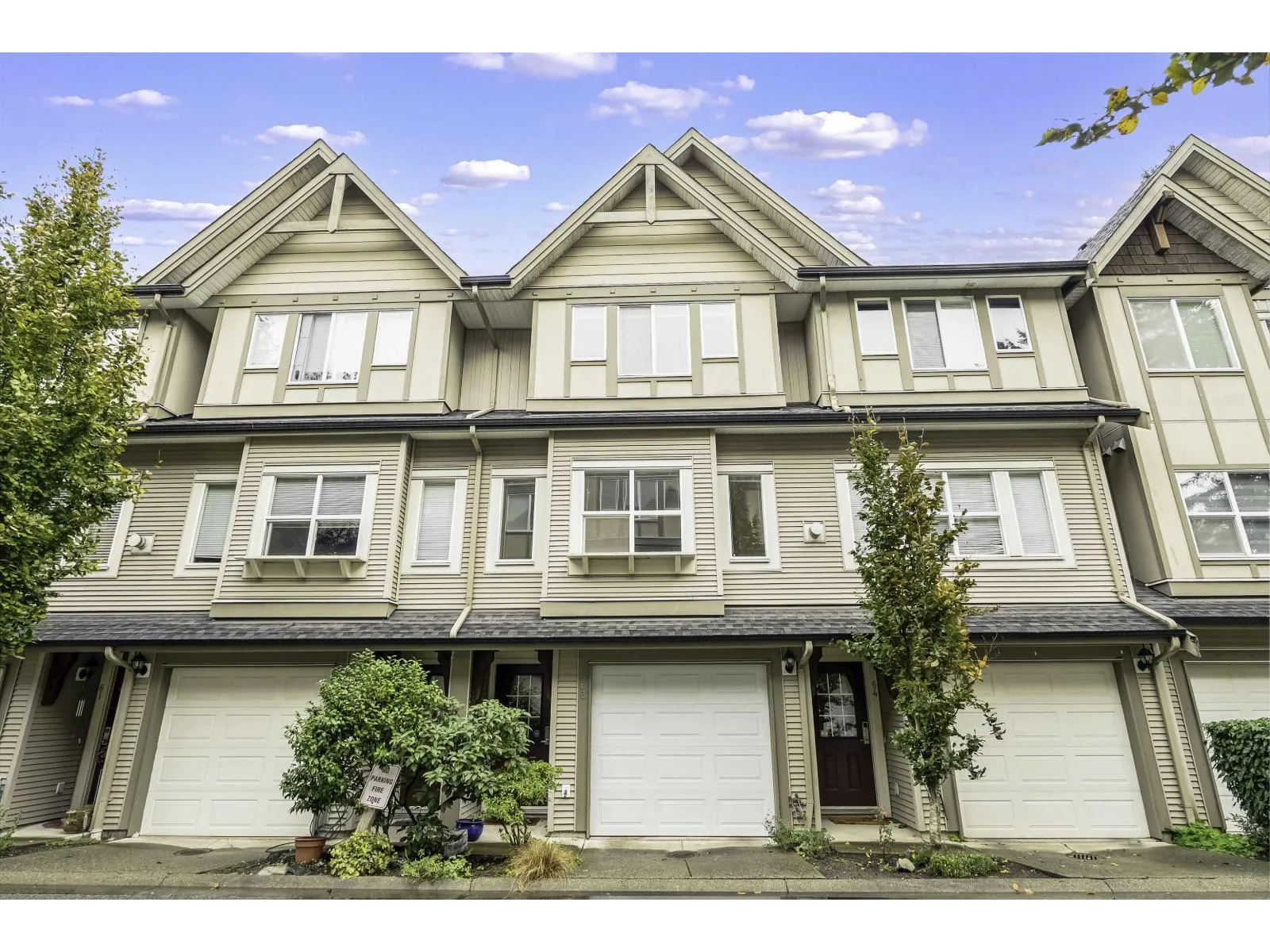 Row / Townhouse for rent: 63 8737 161 Street, Surrey, British Columbia V4N 5G3