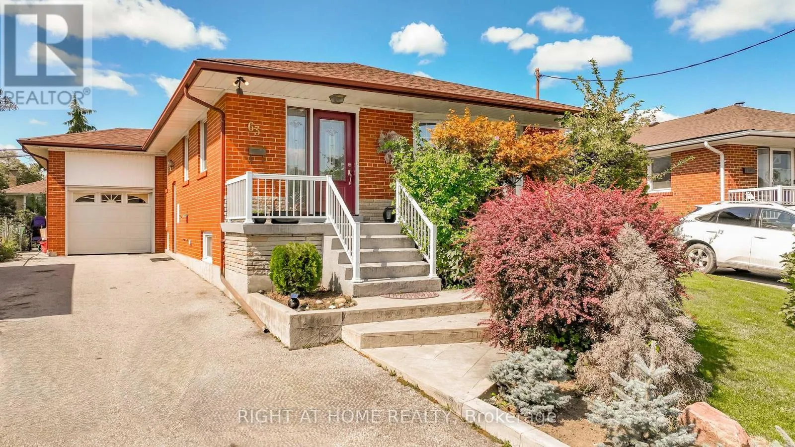 House for rent: 63 Allonsius Drive, Toronto, Ontario M9C 3N6