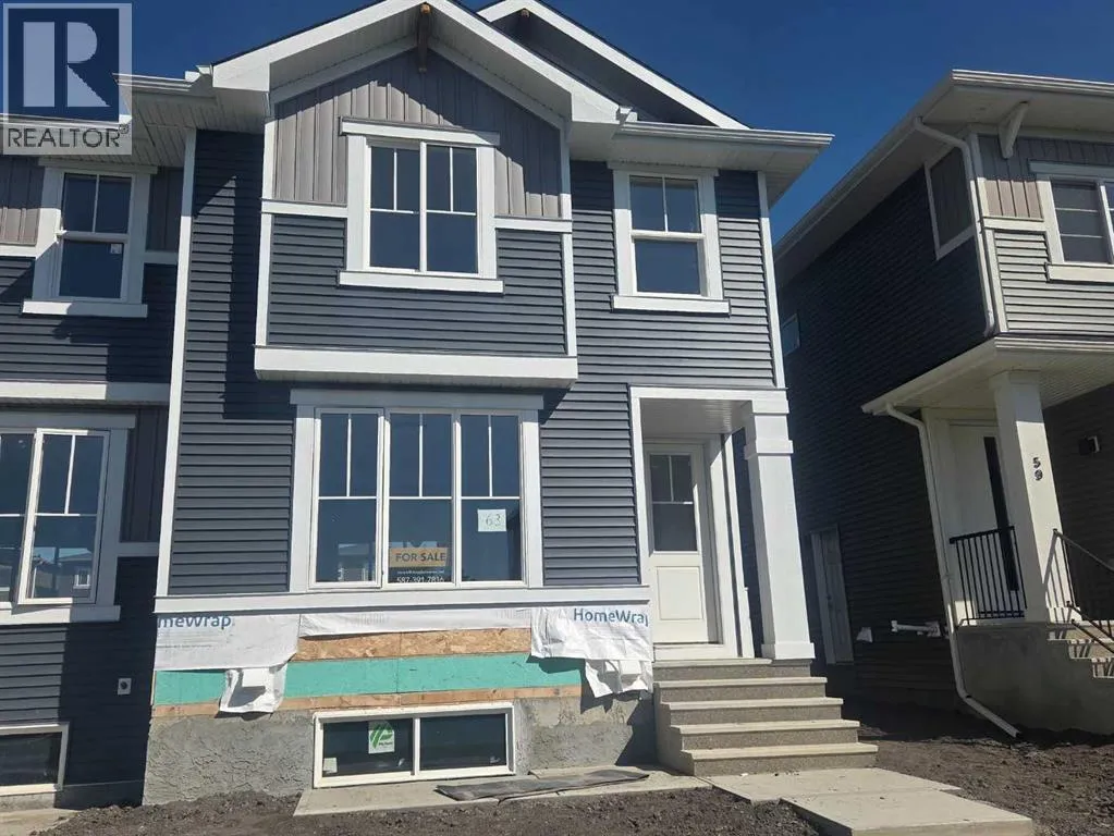 Row / Townhouse for rent: 63 Lambeau Lane Se, Airdrie, Alberta T4A 3P3