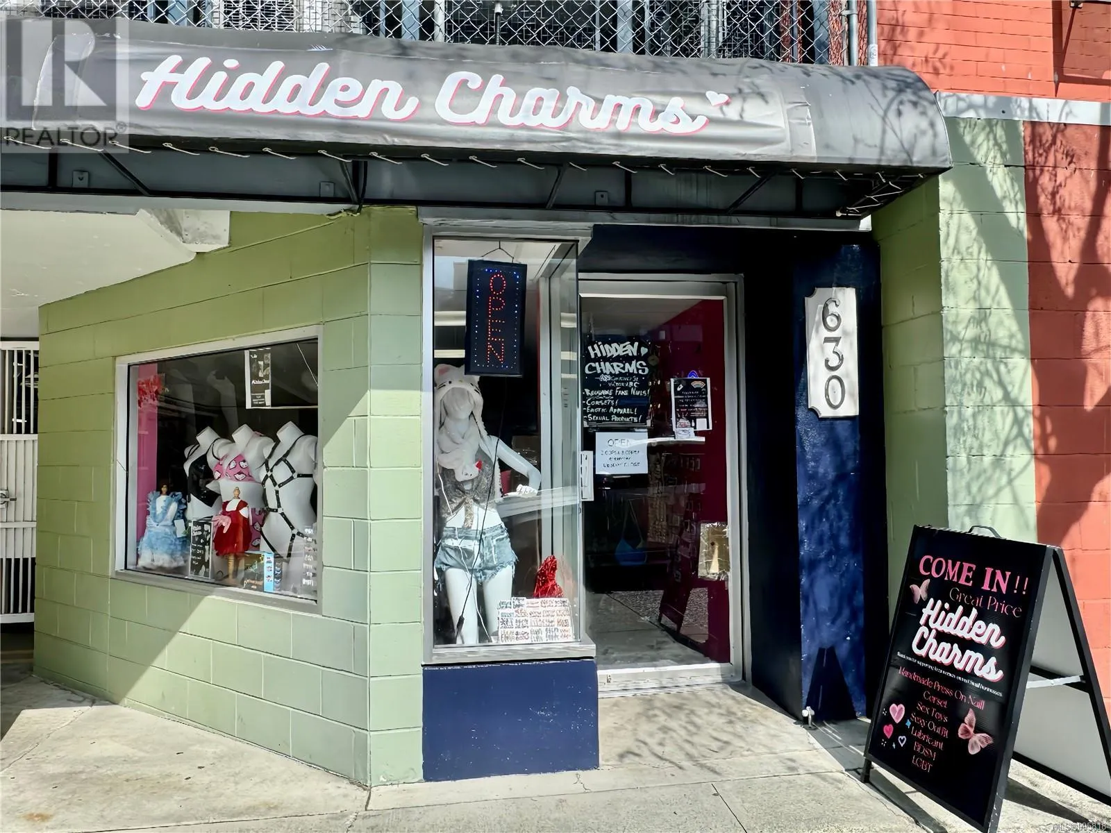 630 Courtney St, Victoria, British Columbia V8W 1C1