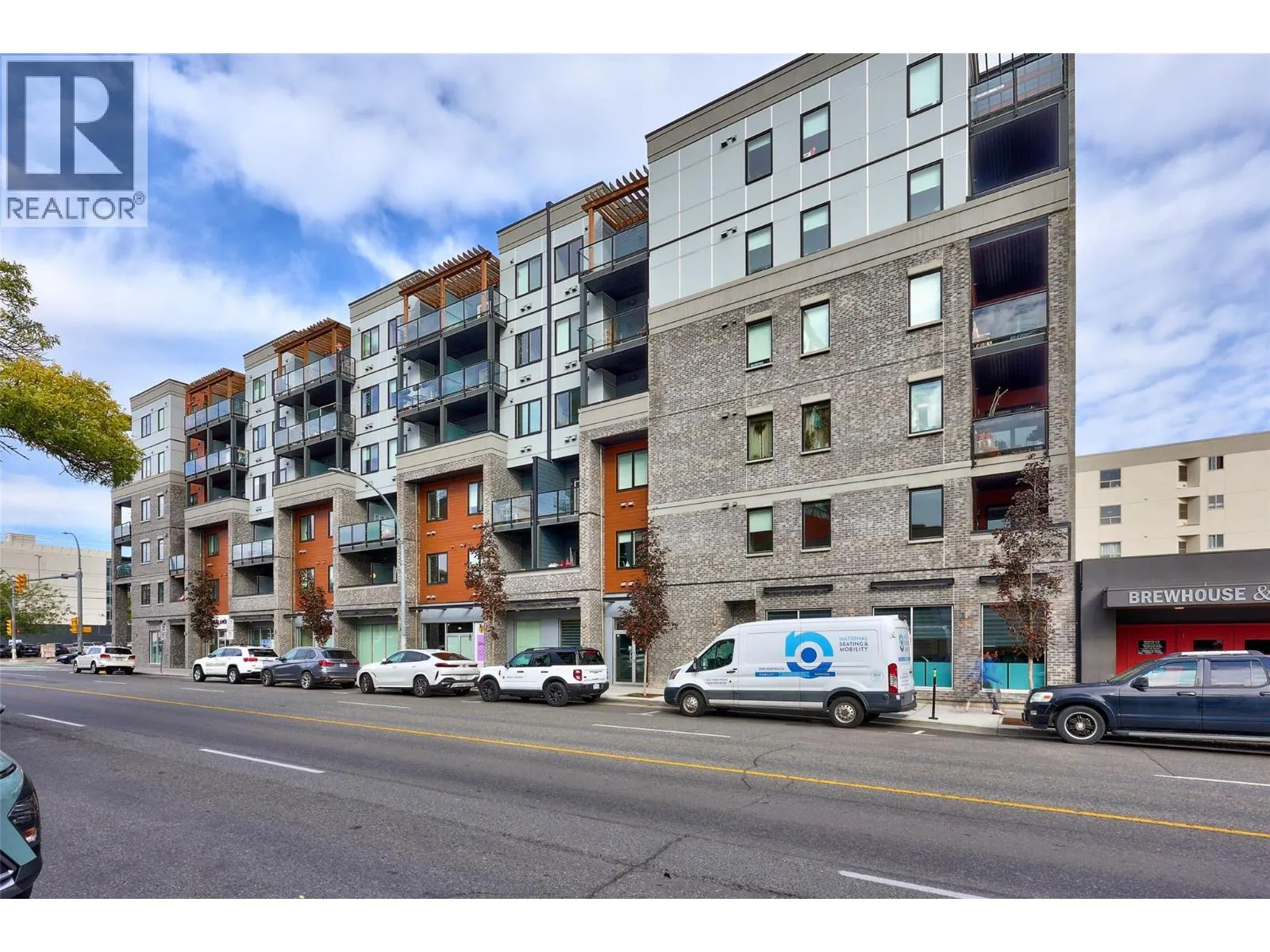 Residential Commercial Mix for rent: 630 Victoria Street, Kamloops, British Columbia V2C 2B4