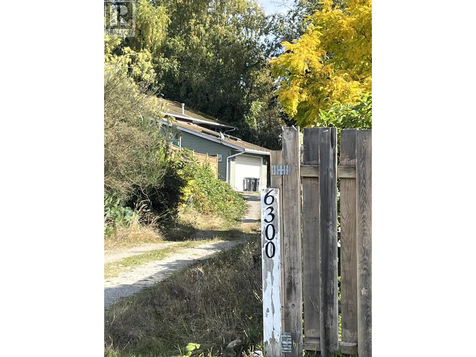 House for rent: 6300 Samron Road, Sechelt, British Columbia V2C 1Y1