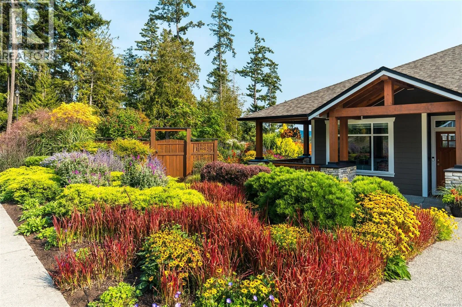 House for rent: 6303 Riverstone Dr, Sooke, British Columbia V9Z 1N4