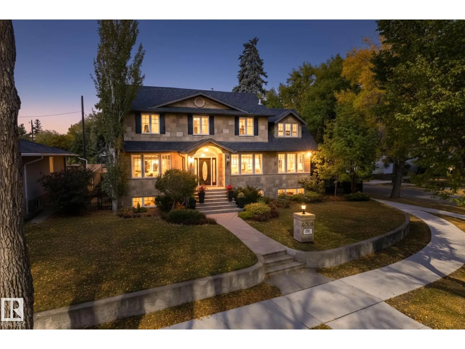 House for rent: 6306 111 Av Nw Nw, Edmonton, Alberta T5W 0L5