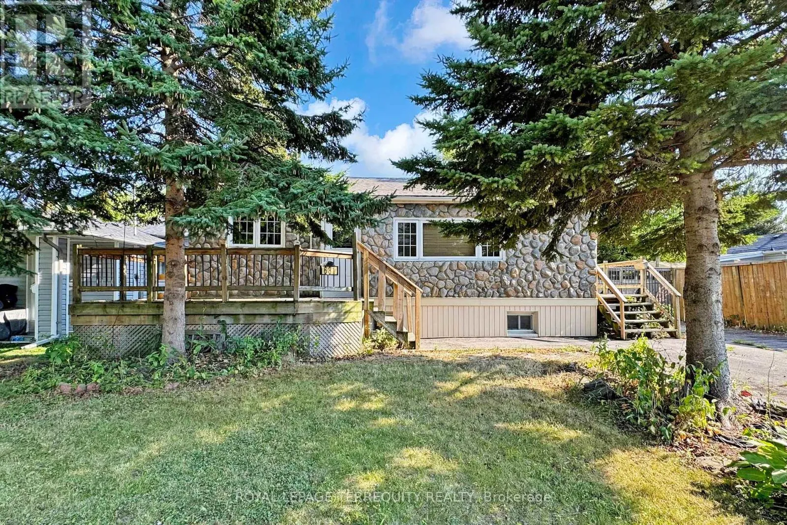 House for rent: 631 Annland Street, Pickering, Ontario L1W 1A9