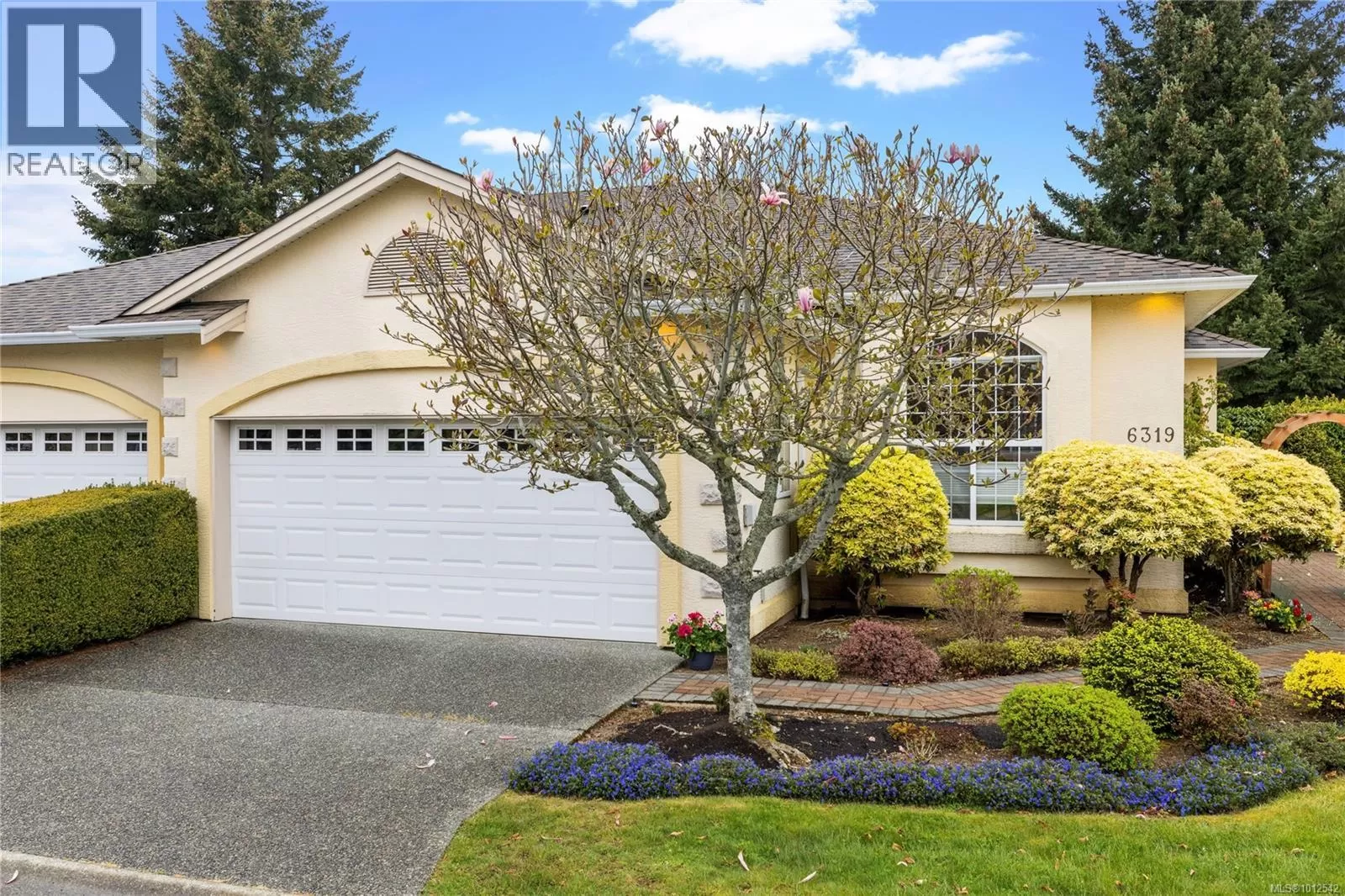 Row / Townhouse for rent: 6319 Redonda Pl, Nanaimo, British Columbia V9V 1S8