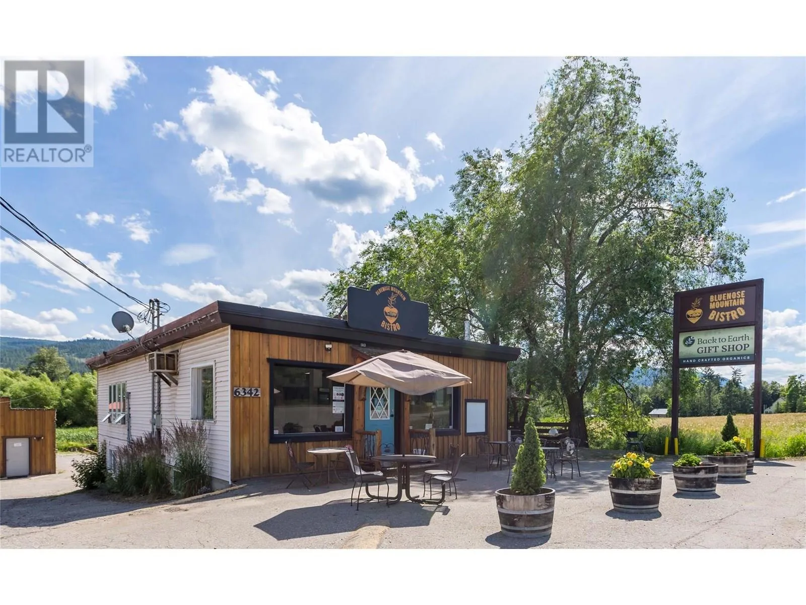 House for rent: 6342 6 Highway, Lavington, British Columbia V1B 3C7