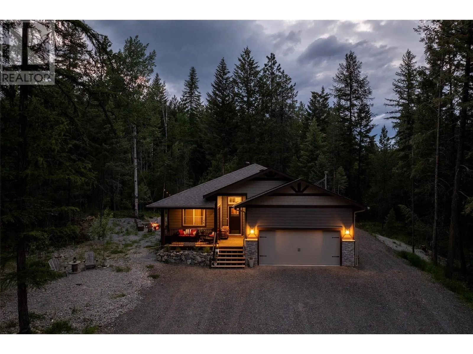 House for rent: 6347 Osprey Landing Court, Wardner, British Columbia V0B 2J0