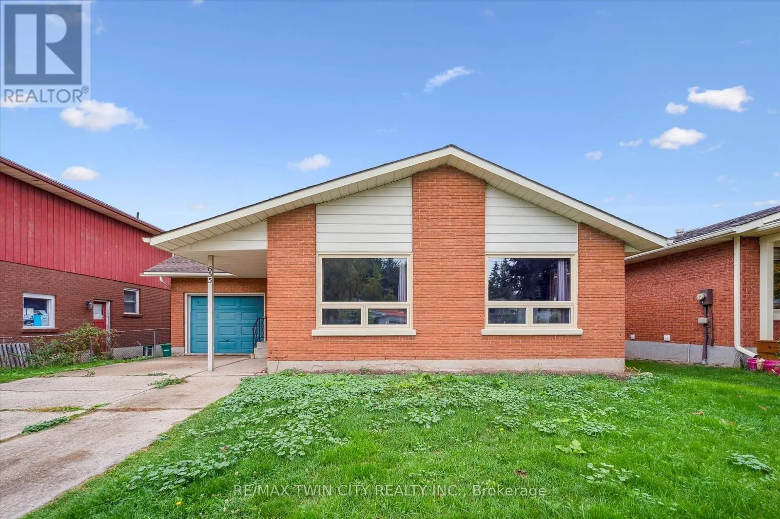 House for rent: 635 Raglan Street, Minto, Ontario N0G 2P0